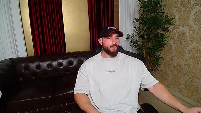 AdamJamesonn online show from November 17, 5:54 am