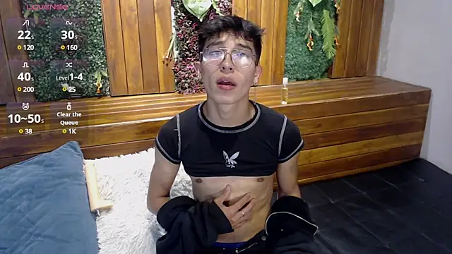 Snapshot of tim__fox chatting on January 31, 7:40 pm tim fox online show from January 31, 7:40 pm