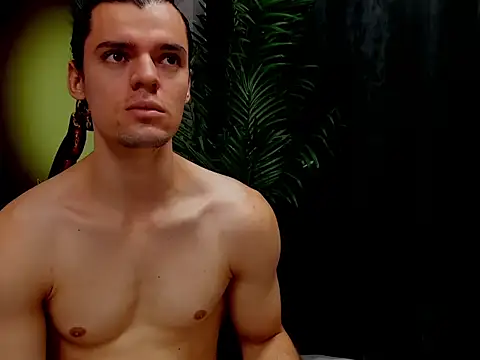 maxi styles online show from February 18, 12:47 pm