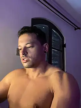 Lucasfit24 online show from March 3, 11:59 am