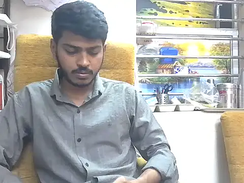 cute modell online show from February 3, 12:43 pm