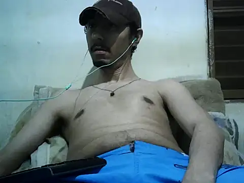Snapshot of michel1520 chatting on September 21, 11:27 pm michel1520 online show from September 21, 11:27 pm