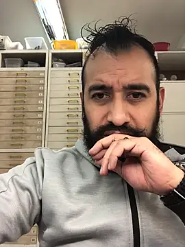 leonardohot1987 online show from January 30, 5:39 pm