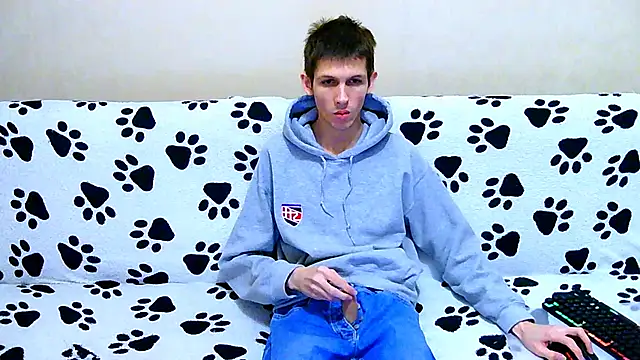 Lester Broo online show from February 21, 8:21 pm