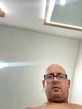 carlospingalinda online show from October 21, 9:50 pm