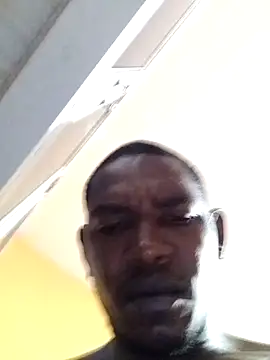 Snapshot of Elnegro28 chatting on February 28, 11:36 am Elnegro28 online show from February 28, 11:36 am