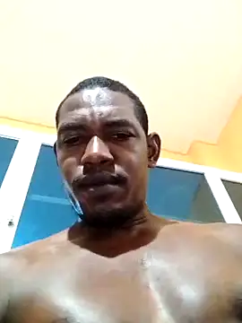 Snapshot of Elnegro28 chatting on March 16, 2:32 am Elnegro28 online show from March 16, 2:32 am