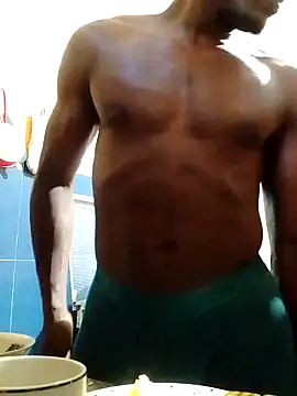 Snapshot of Elnegro28 chatting on March 4, 12:50 am Elnegro28 online show from March 4, 12:50 am