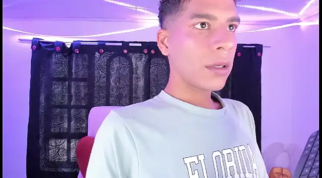 Ethan Boyy online show from January 25, 7:39 pm