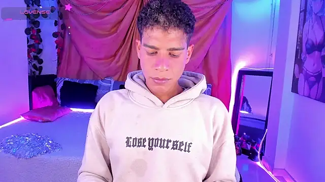 Ethan Boyy online show from October 29, 11:18 pm