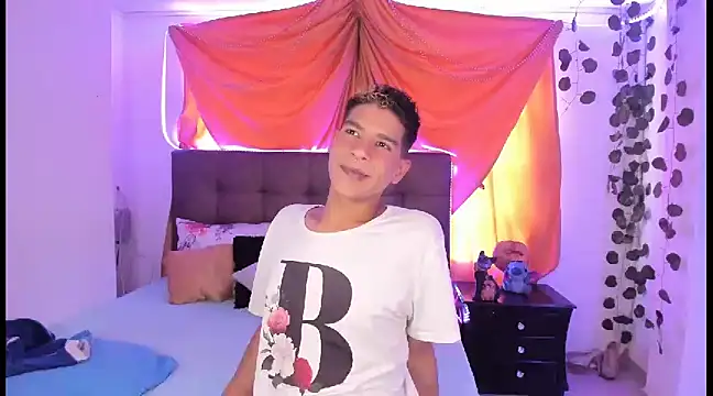 Ethan Boyy online show from March 2, 5:31 pm