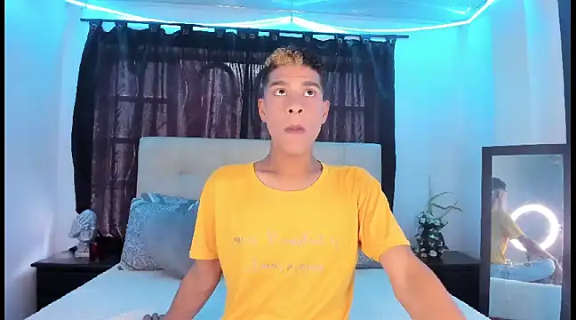 Ethan Boyy online show from January 19, 5:28 pm