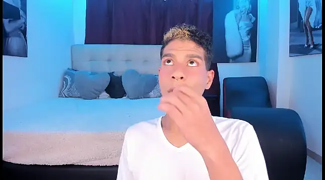 Ethan Boyy online show from February 6, 4:42 am