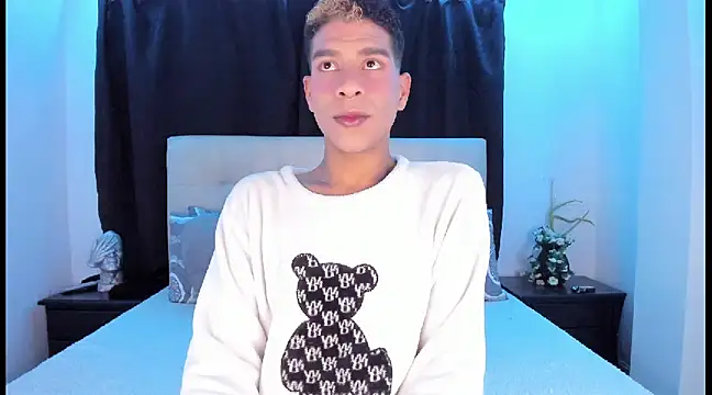 Ethan Boyy online show from January 25, 8:00 am