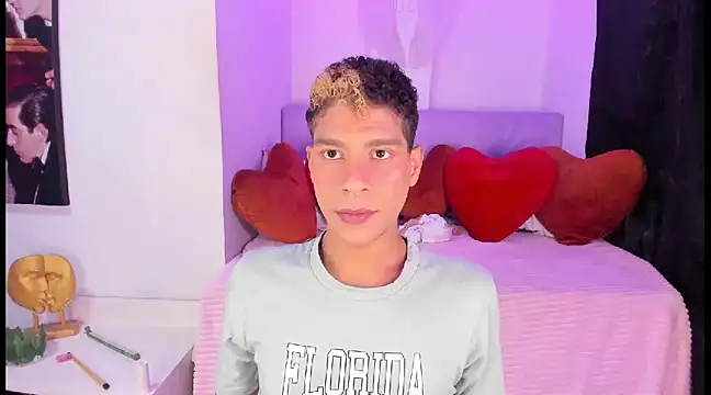 Ethan Boyy online show from February 13, 9:06 pm