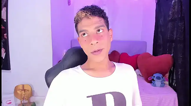 Ethan Boyy online show from February 19, 9:47 pm