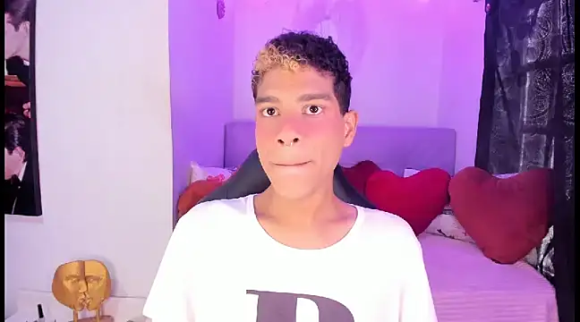 Ethan Boyy online show from February 18, 5:11 pm