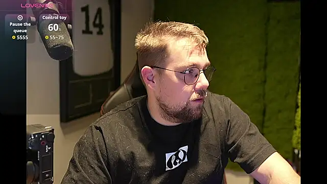 justinitt online show from November 29, 11:01 am