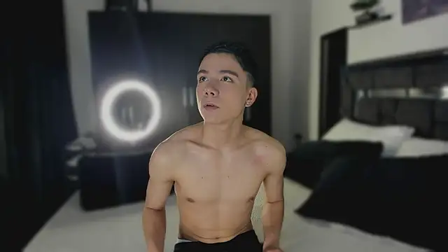 alanblack1 online show from March 4, 2:46 pm