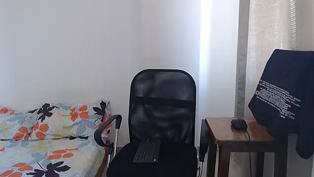 Aleex Miller online show from November 3, 4:31 pm