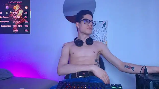 wolfandsky online show from March 5, 12:12 pm