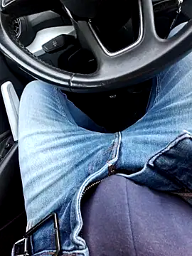 Nzino1983 online show from April 23, 5:04 pm