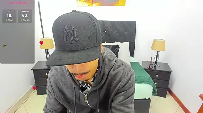 Snapshot of brad_usma chatting on January 22, 12:06 pm brad usma online show from January 22, 12:06 pm