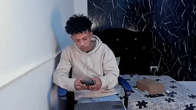 carlos alber12 online show from November 4, 3:24 pm