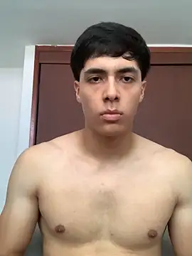 Snapshot of max_ryderr chatting on February 10, 8:21 pm max ryderr online show from February 10, 8:21 pm