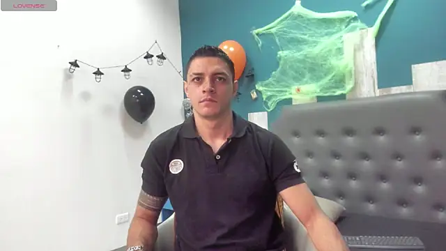 Frank Millers online show from October 27, 7:49 pm