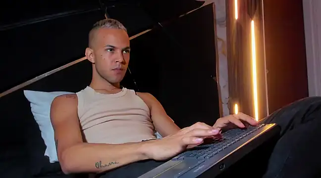 Jeremmy Love online show from March 10, 12:17 pm