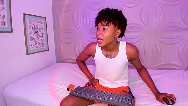 JackBBC18 online show from February 3, 11:42 am