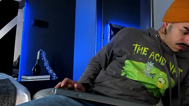 kaletattoo online show from December 18, 11:06 am