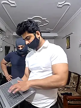 john desihunks online show from April 21, 6:03 pm