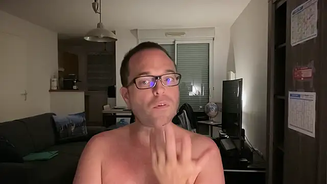 Funnyjul31 online show from October 19, 5:38 pm