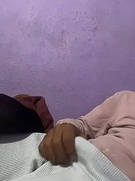 Snapshot of EduardoEspinoza12 chatting on February 28, 5:48 am EduardoEspinoza12 online show from February 28, 5:48 am