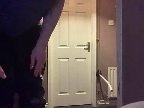 hunkiefend21 online show from February 25, 3:09 am