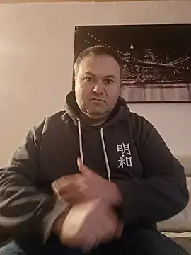 Pourleplasirs online show from February 3, 10:54 pm