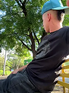 arevalo1124 online show from October 8, 9:30 pm