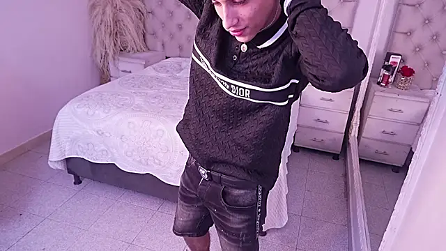 JhoanLeandro online show from April 16, 5:40 am