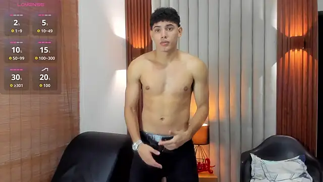Snapshot of Justin_mack chatting on September 14, 12:40 pm Justin mack online show from September 14, 12:40 pm