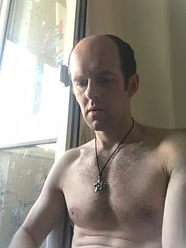 LynnAhNight online show from June 30, 3:51 am