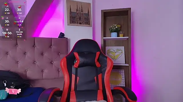 PepperTwink online show from April 11, 4:21 pm