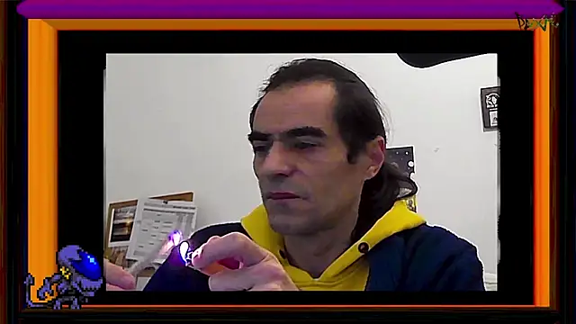 ReyDeBotones online show from March 13, 7:50 pm