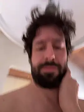 Ovett086 online show from April 3, 6:54 am