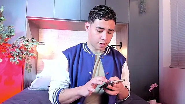 Snapshot of Gabriell_ramirez chatting on September 19, 4:02 am Gabriell ramirez online show from September 19, 4:02 am