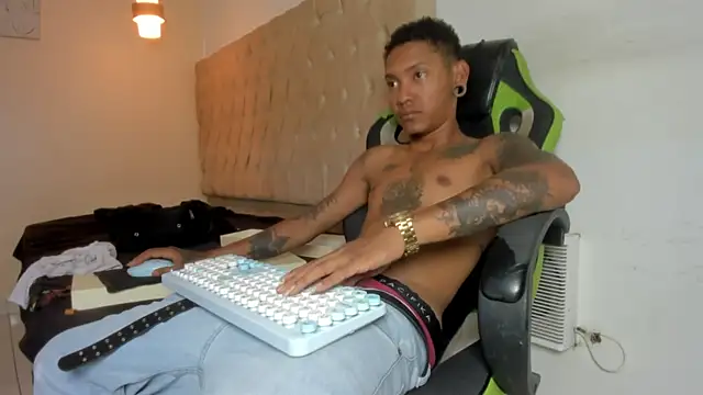 blackdirty420 online show from February 16, 3:10 pm