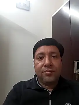 innocentboy1987 online show from March 10, 8:39 am