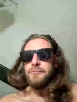Snapshot of gronammo85 chatting on February 9, 10:54 pm gronammo85 online show from February 9, 10:54 pm