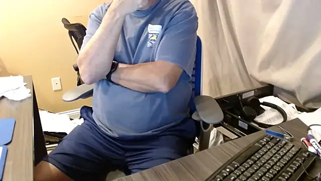 olderandwiser2 online show from September 9, 4:23 am